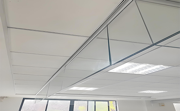 柯坪玻璃挡烟垂壁