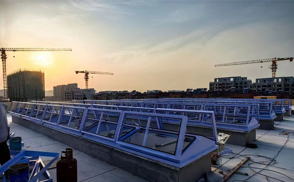 消防柯坪排烟窗工作原理