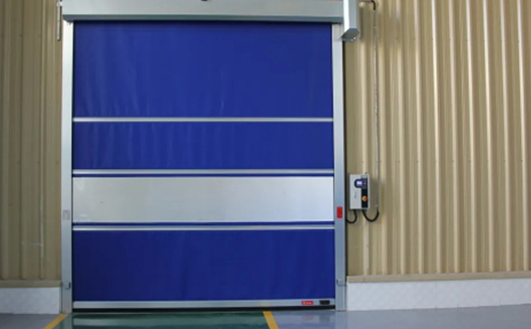 选择柯坪快速柯坪卷帘门时的注意事项