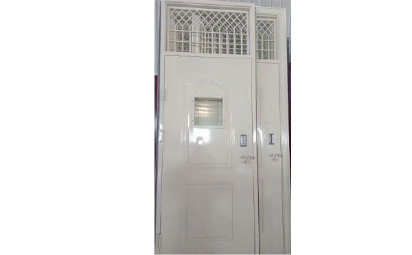 柯坪学校教室门