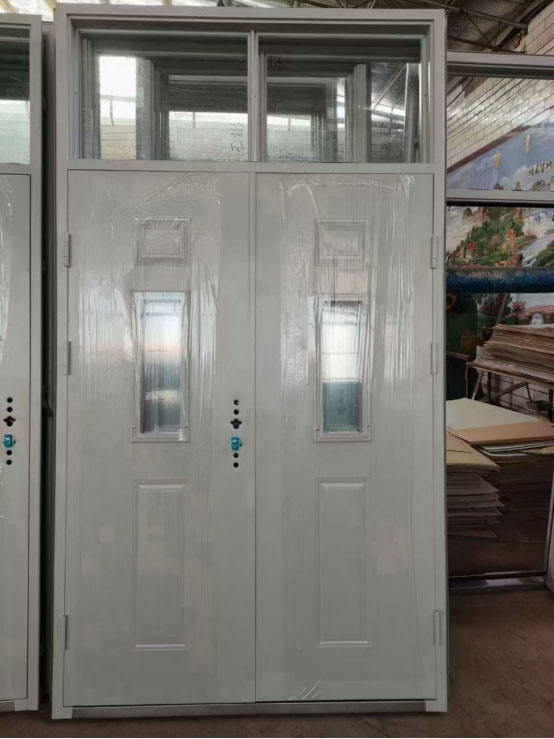 柯坪学校教室门 柯坪学校教室门