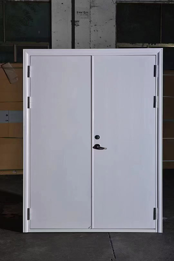 酒店项目完成公共区域柯坪防火门布设 酒店项目完成公共区域柯坪防火门布设